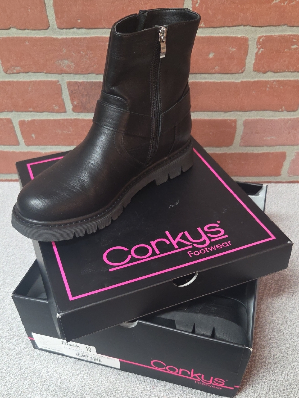 Corkys Black Leather Ankle Zip Combat Boot Sz 10